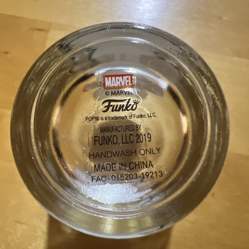 Funko Pop Marvel Thanos & Captain America Holidays Shot Glass Set - Picture 5 of 6
